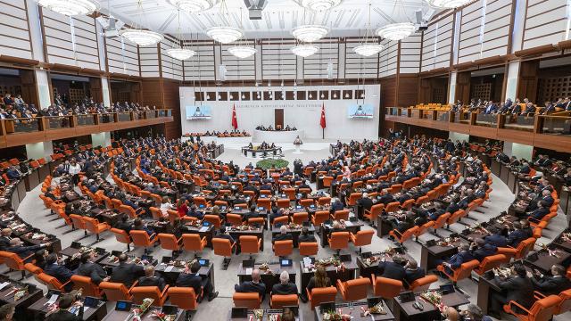 TBMM BAŞKANI KURTULMUŞ, GENEL KURULU TOPLANTIYA ÇAĞIRDI